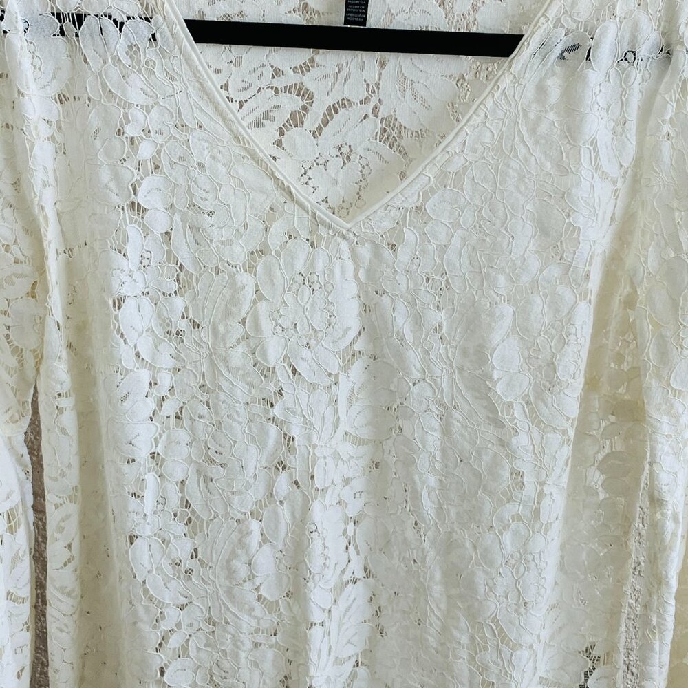 White House Black Market Lace, Long Sleeved top with V-neck and belled sleeves